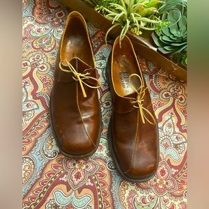 Cydwoq brown leather shoes size 38